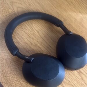 Sony WH-1000XM5 Wireless Headphones (Black)